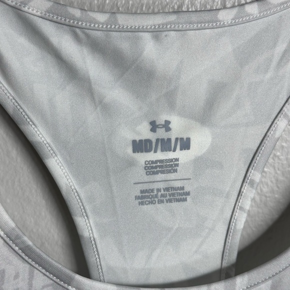 Under Armour Women Athletic Gray Tank Top Compression Show Up Show Out Size M. - Picture 6 of 10
